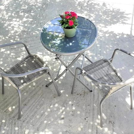 Daphnes Apartments Ratzaklion Luaran gambar